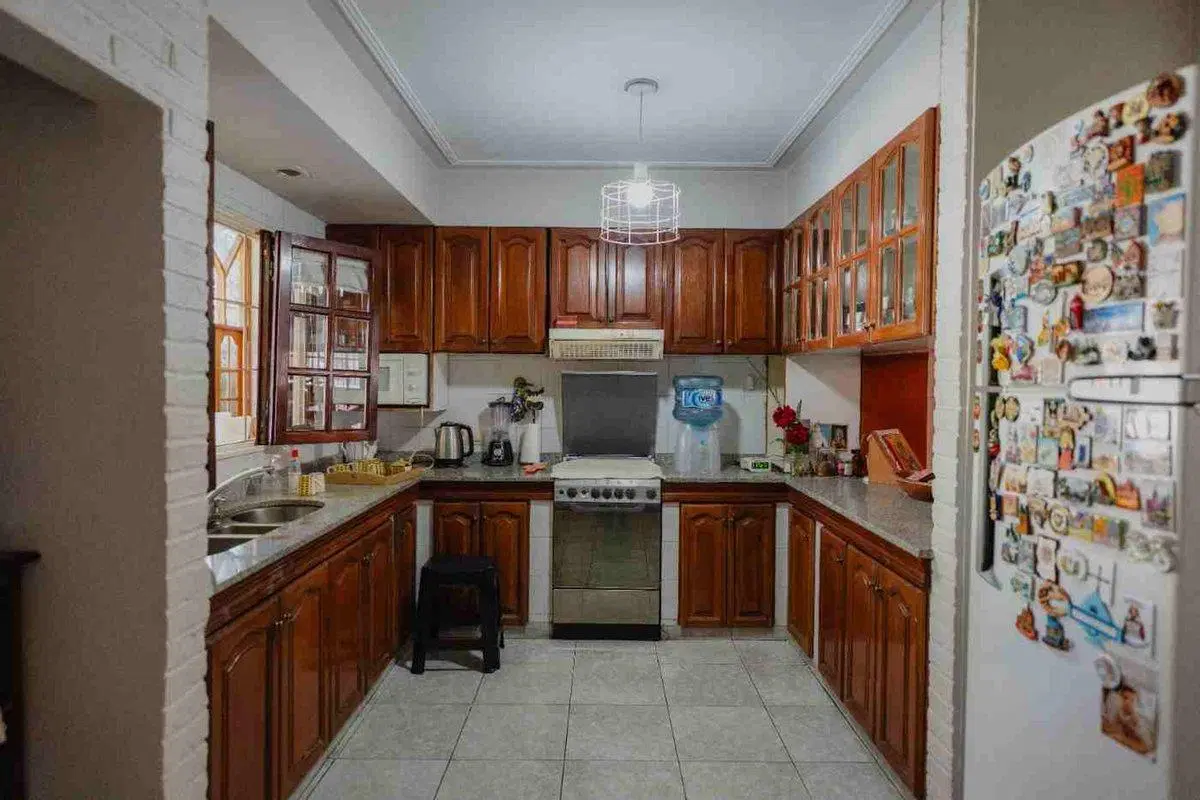 VENTA CASA 5 DORMITORIOS "BEVERLY HILLS" 2