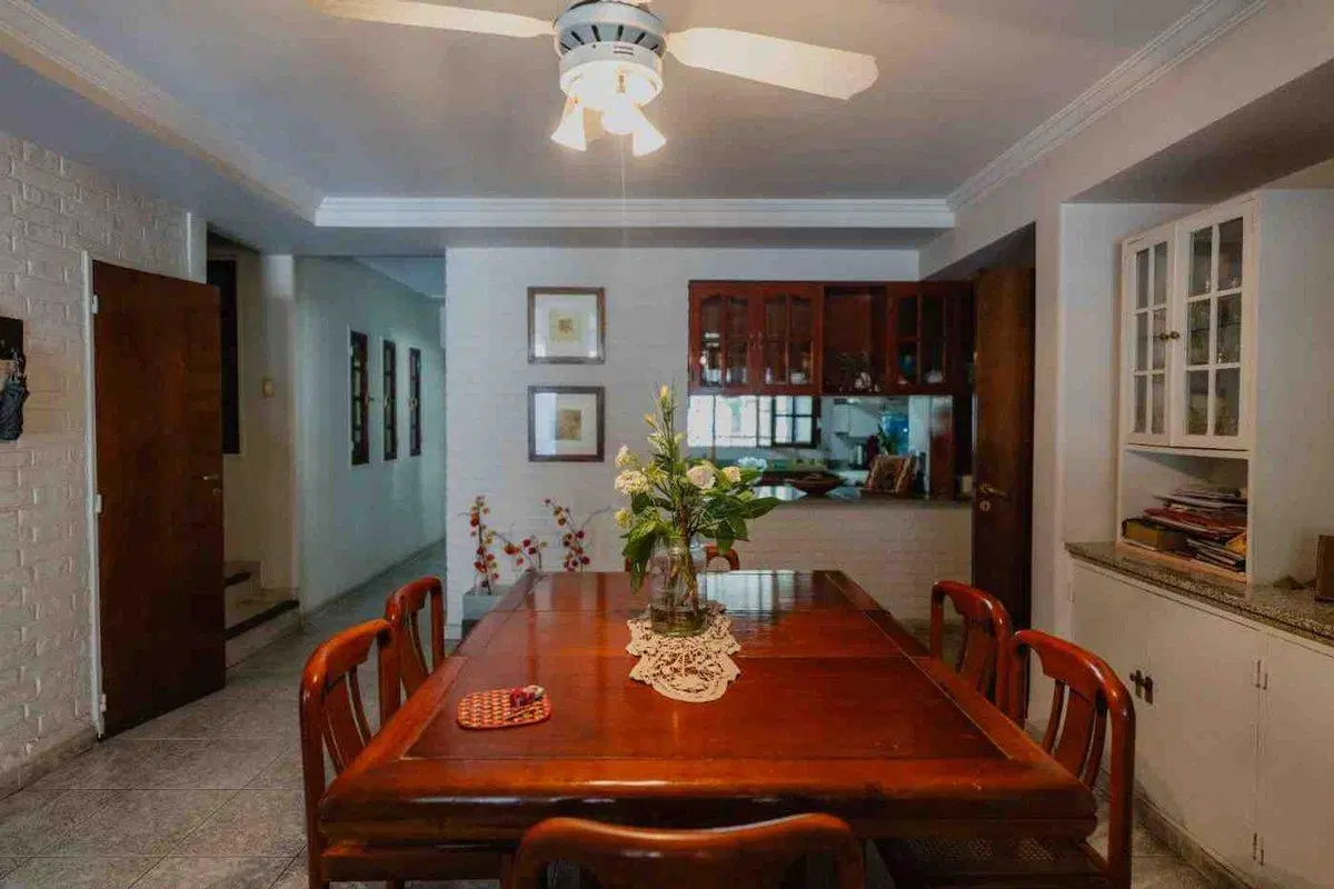 VENTA CASA 5 DORMITORIOS "BEVERLY HILLS" 4