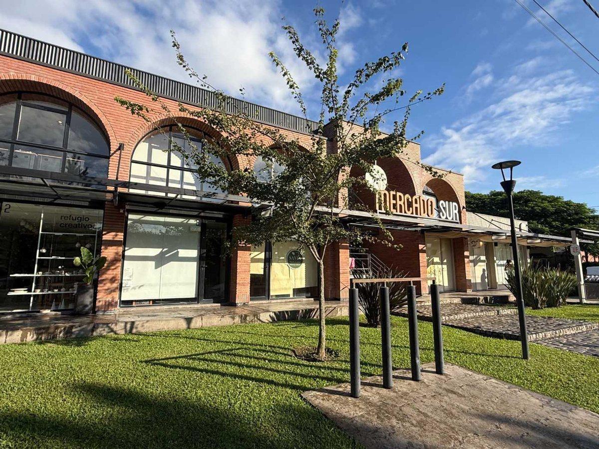 VENTA LOCAL COMERCIAL N°10 CON COCHERA YERBA BUENA