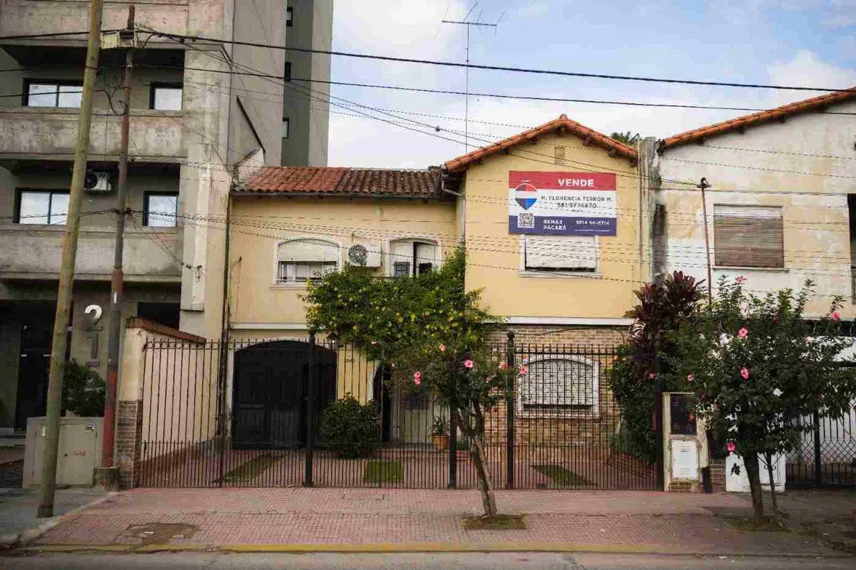 VENTA LOTE 650m2 FOT=8 AV MATE DE LUNA 2162 2