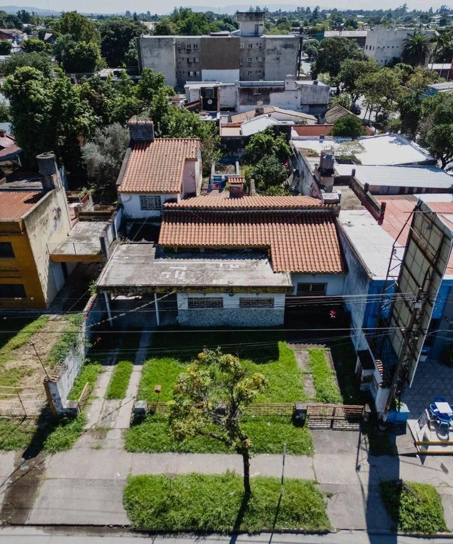 VENTA LOTE 680m2 (16*42)FOT=3 AV MATE DE LUNA 2915 5