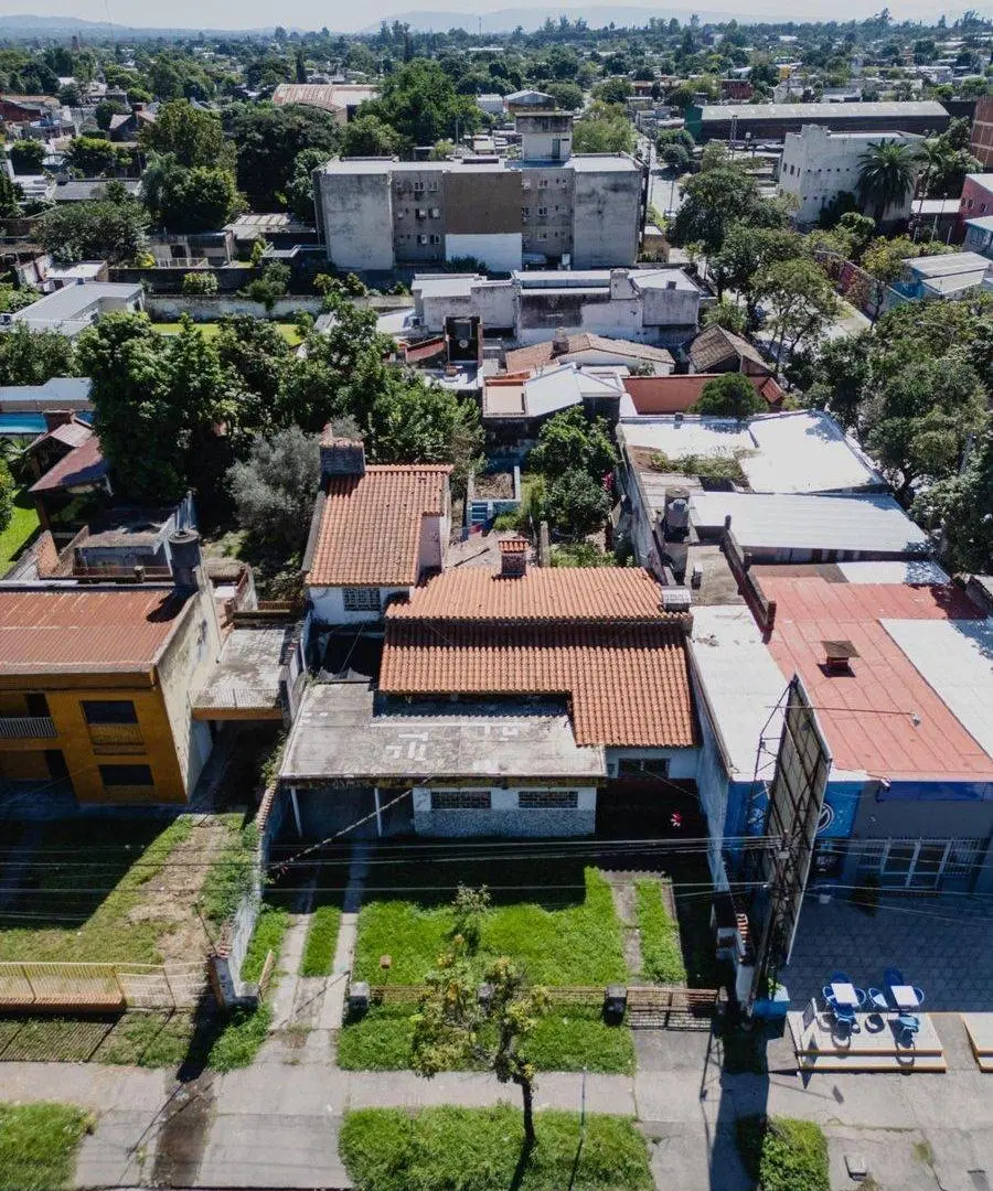 VENTA LOTE 680m2 (16*42)FOT=3 AV MATE DE LUNA 2915 3