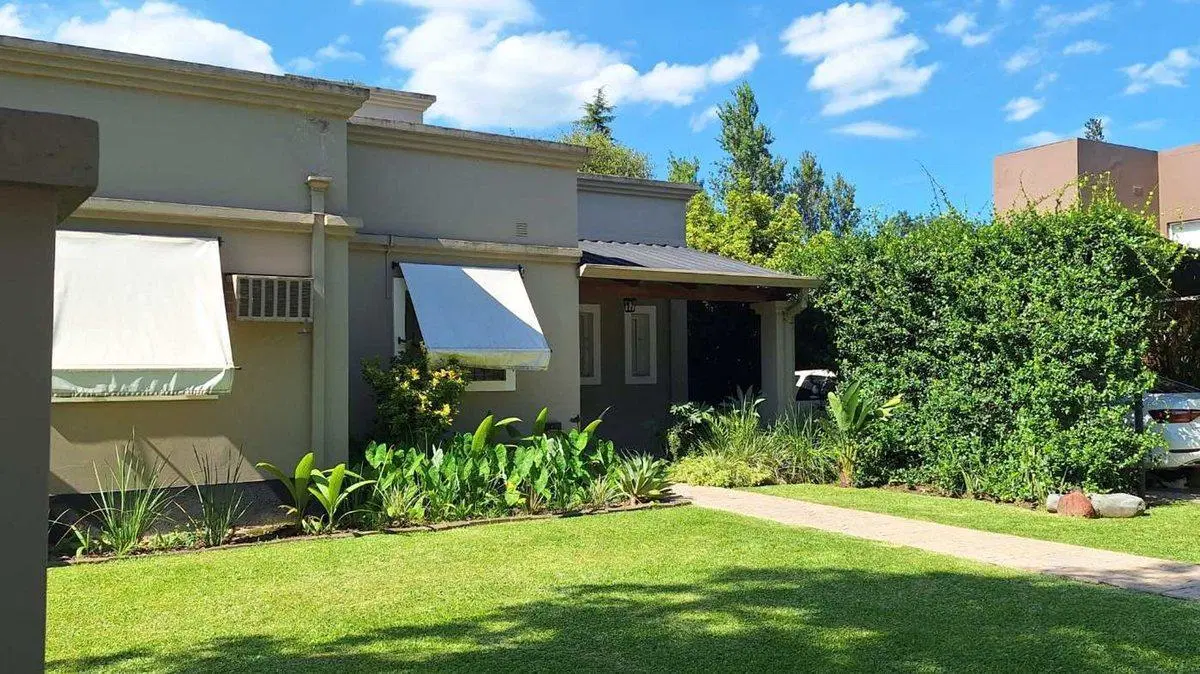 Casa en Venta 3 Dormitorios Lomas de Yerba Buena 4