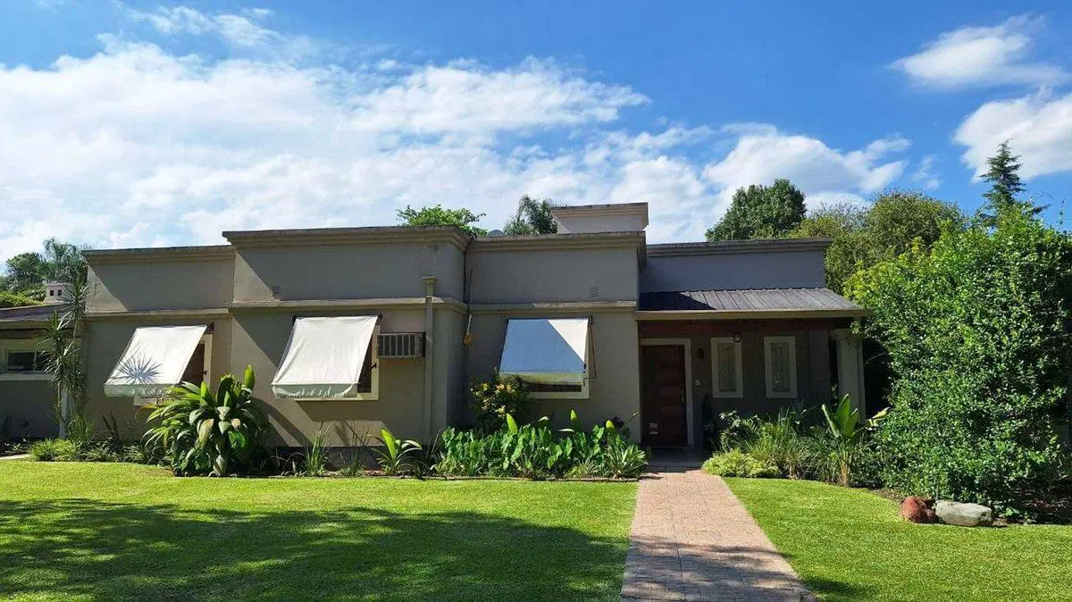 Casa en Venta 3 Dormitorios Lomas de Yerba Buena 5