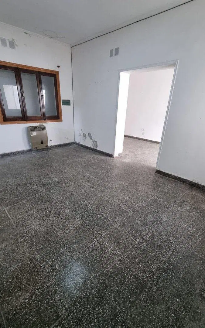 Casa 3 dormitorios Zona Plaza Alberdi 3