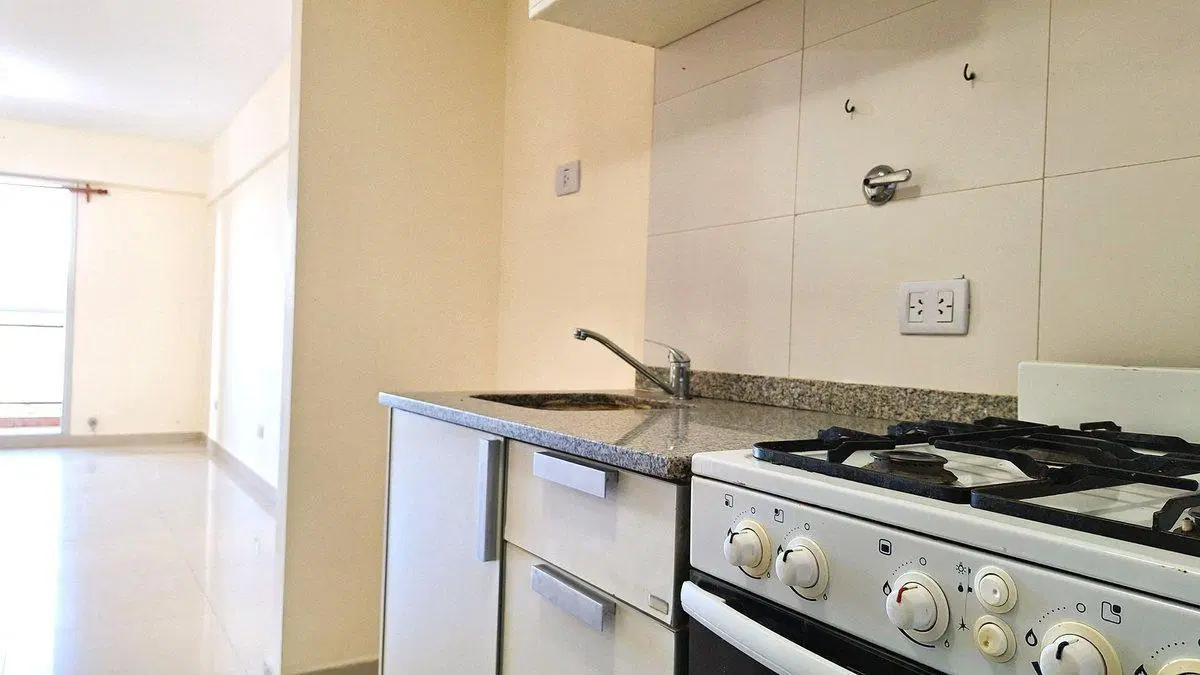 VENTA DEPARTAMENTO DOS DORMITORIOS BARRIO SUR 3