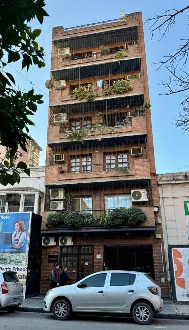 VENTA DEPTO 1 DORMITORIO BARRIO NORTE 3