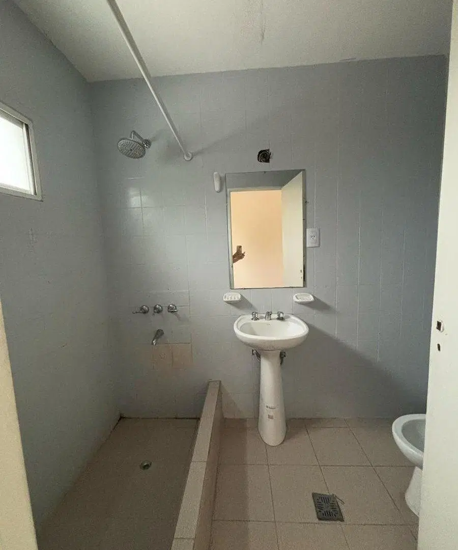VENDO DUPLEX 3 HABITACIONES BARRIO CERRO LAS ROSAS 4