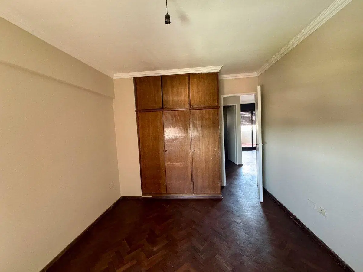 VENTA DEPTO 2 DORMITORIOS CON COCHERA BARRIO SUR 2