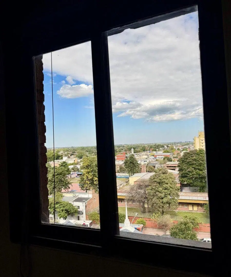 VENTA DEPTO 2 DORMITORIOS CON COCHERA BARRIO SUR 4