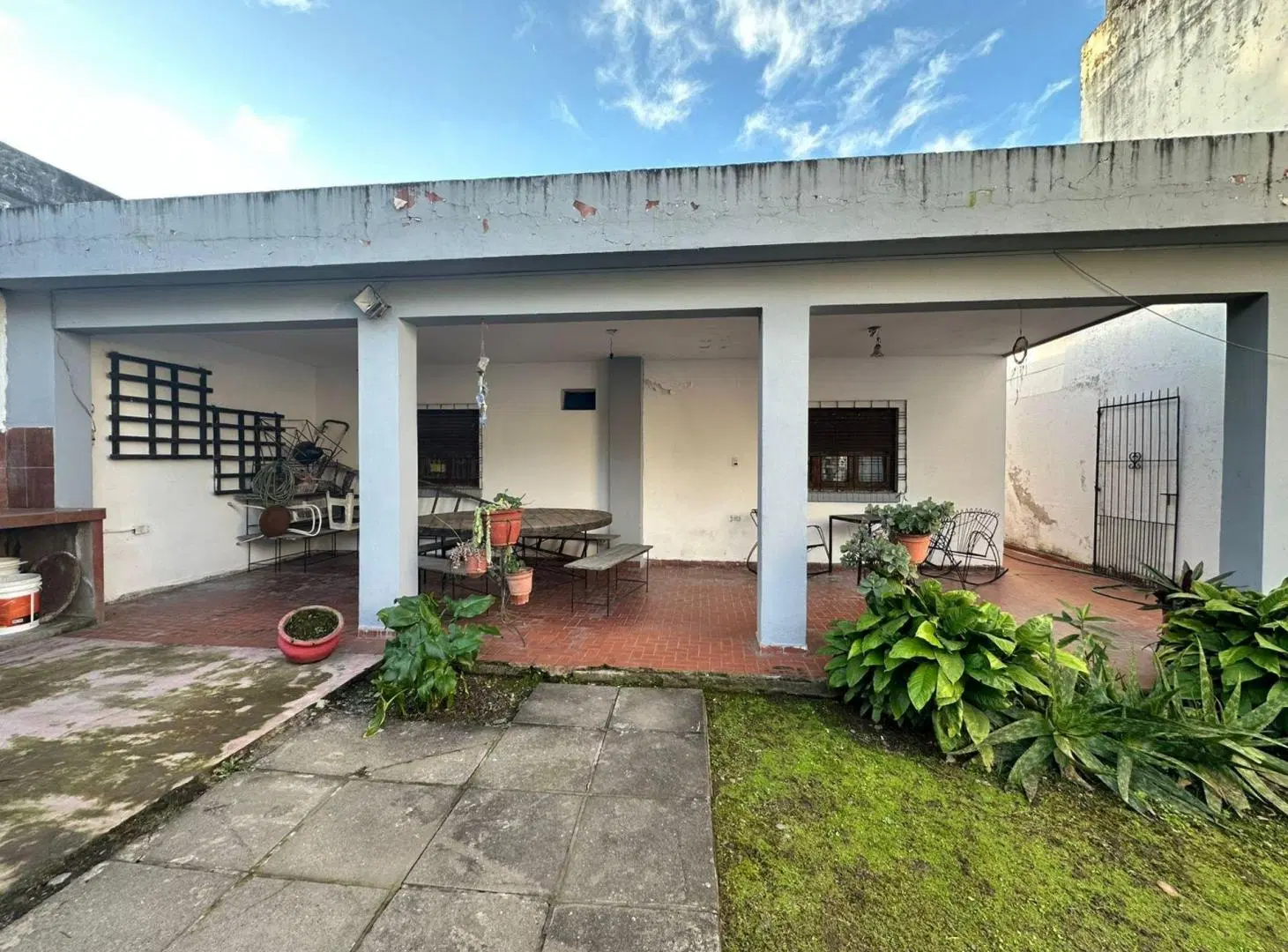 Venta casa 4 dormitorios zona parque Guillermina 5
