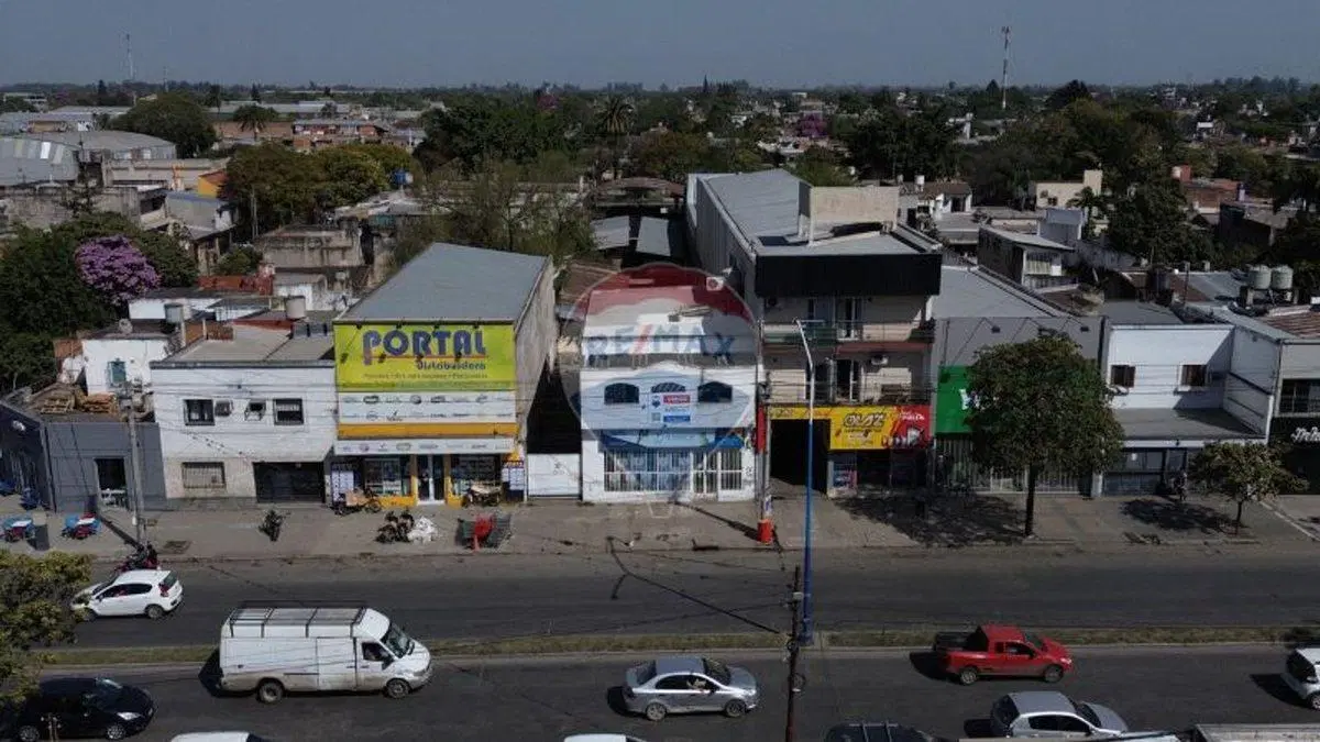 VENTA TERRENO APTO DESARROLLO SOBRE AV ROCA AL 100 5