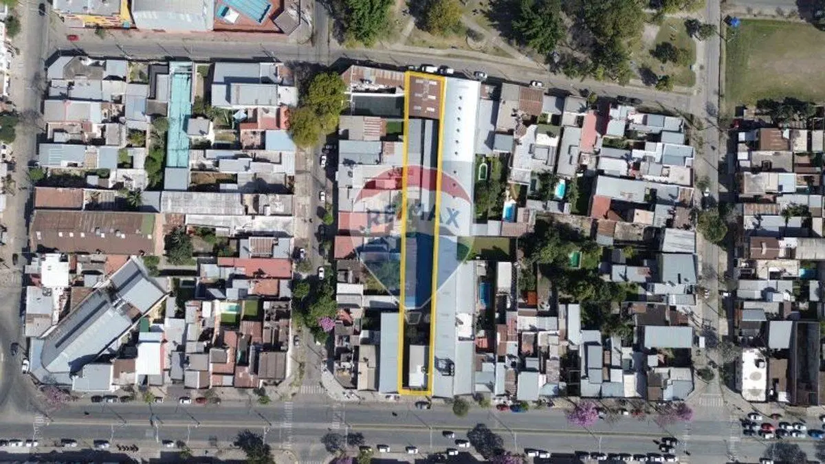 VENTA TERRENO APTO DESARROLLO SOBRE AV ROCA AL 100 2