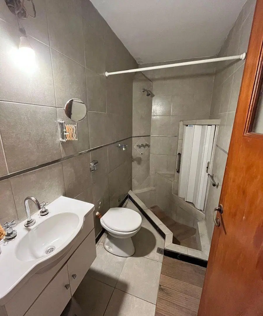 ALQUILER DE CASA EN BARRIO AGET(PJE FONTANAROSA) 5