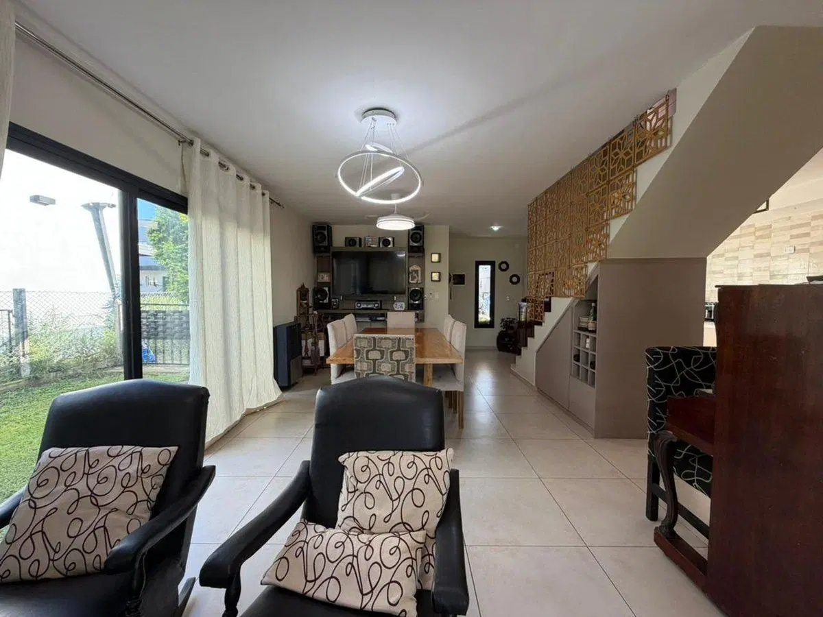 VENTA CASA BARRIO PRIVADO ALTOS DEL CEVIL 2 4