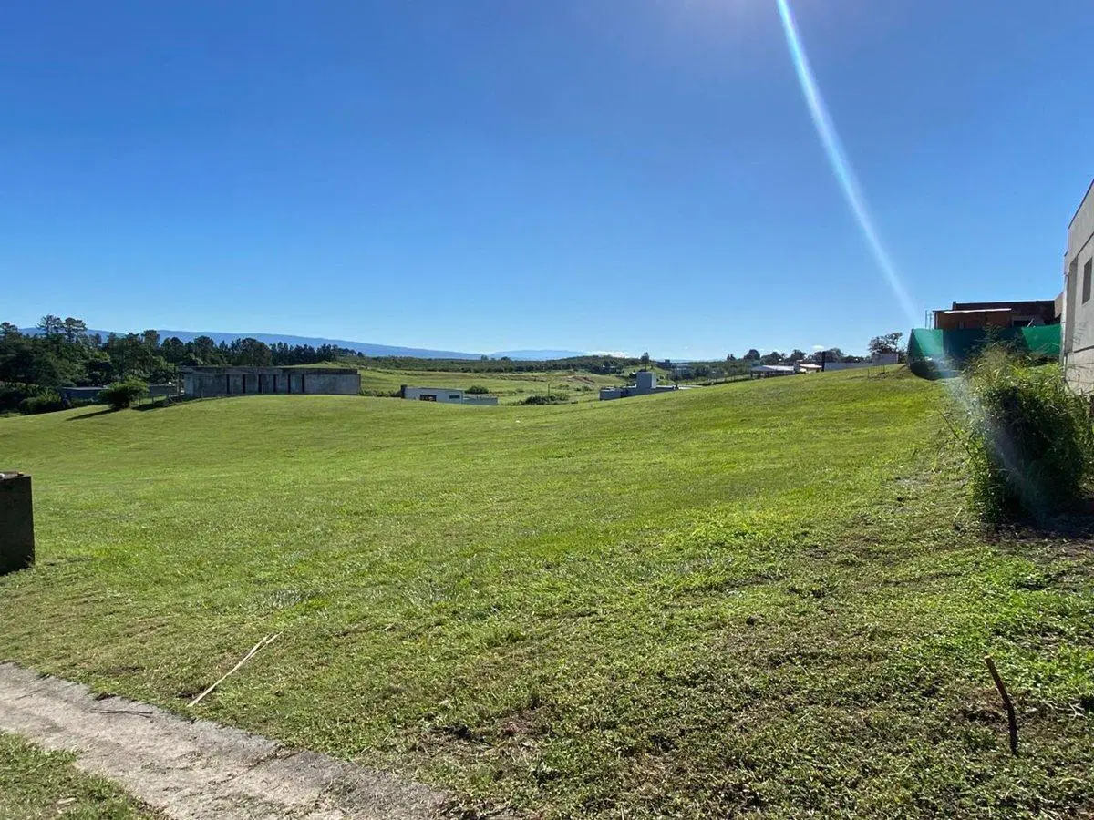 VENDO TERRENO EN LA RESERVA 1 4