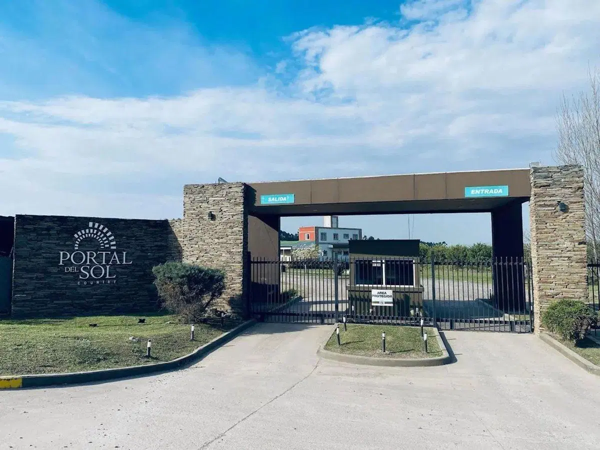 VENTA TERRENO CENTRAL COUNTRY PORTAL DEL SOL 3