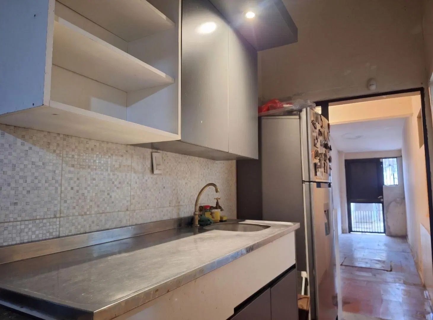 VENTA CASA SOBRE AVENIDA BELGRANO 3700- 3 DORM 2