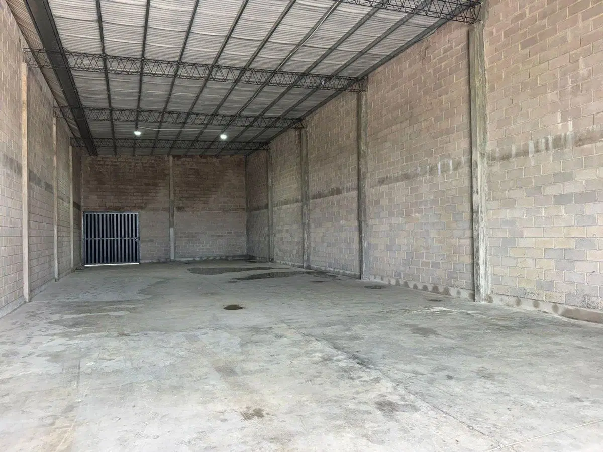 VENTA GALPON 300 M2 SOBRE AV CIRCUNVALACION 2