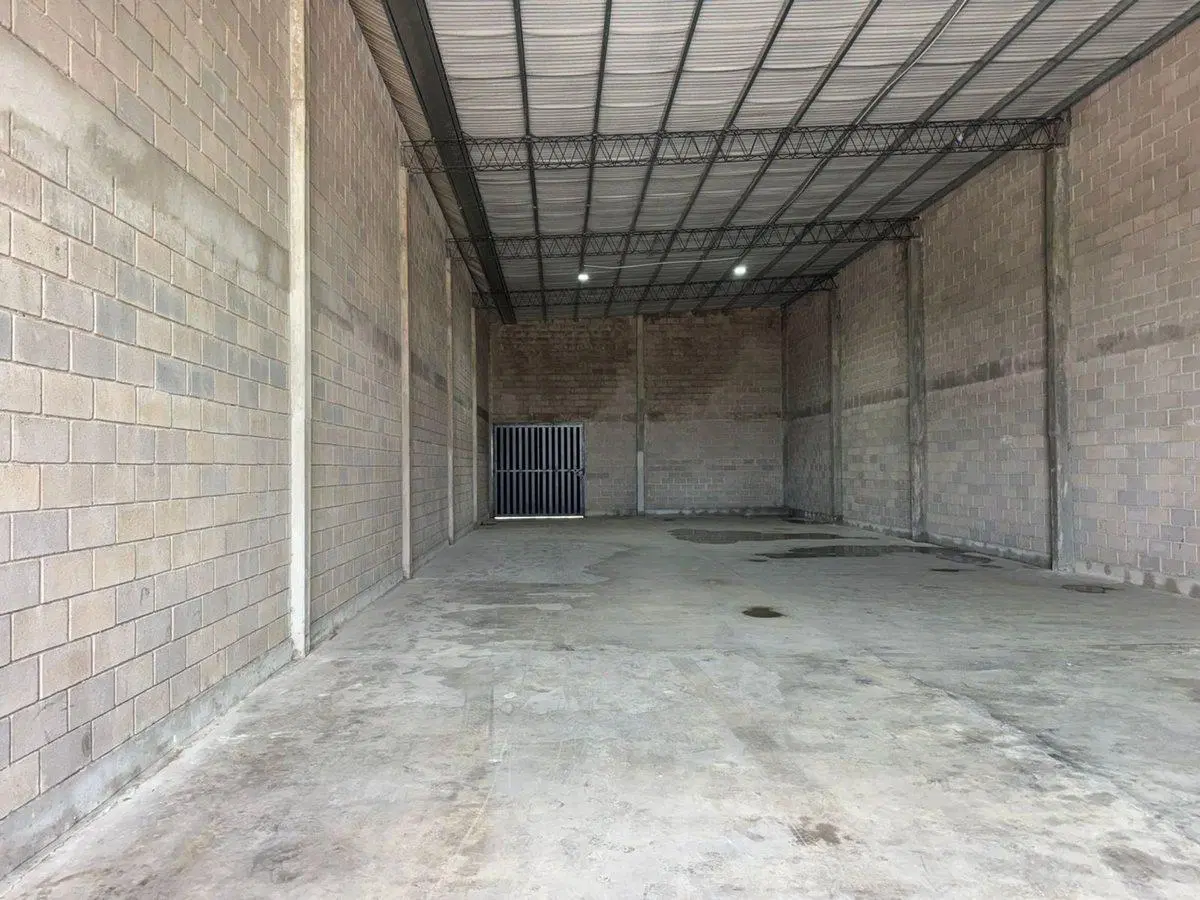 VENTA GALPON 300 M2 SOBRE AV CIRCUNVALACION 5