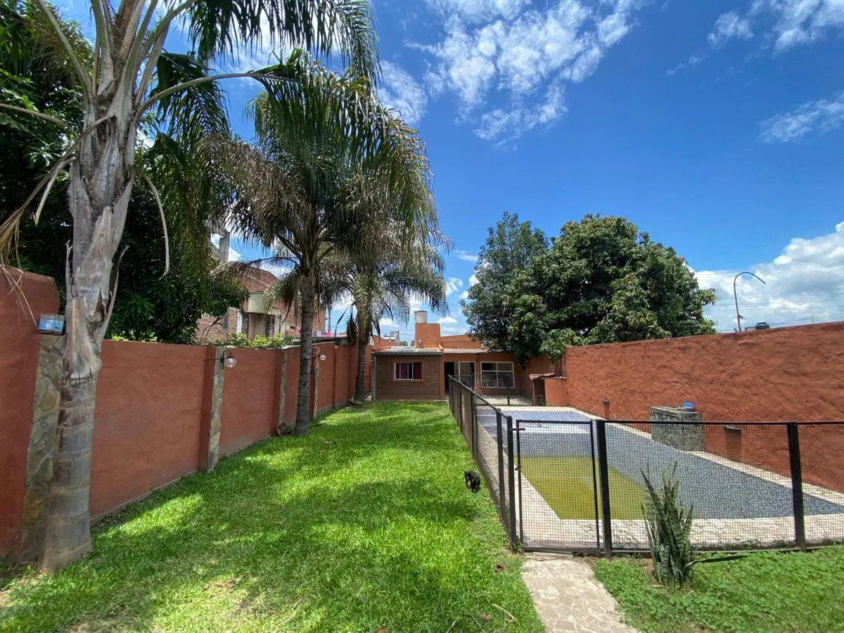 VENTA CASA 3 DORM, QUINCHO Y PILETA. LAMADRID 2600 4