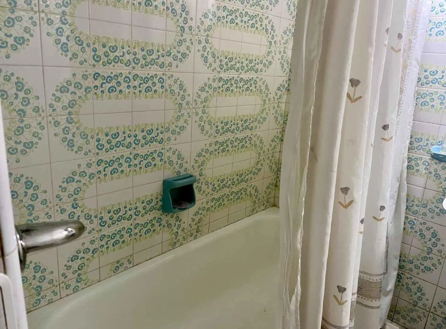 PISO EN VENTA MICROCENTRO 3 DORMITORIOS Y DEP 4