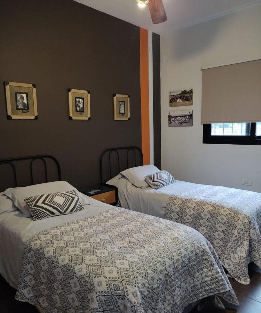 Foto de VENTA CASA EN 3 DORM C/PILETA - ZONA YUNGAS, imagen 2