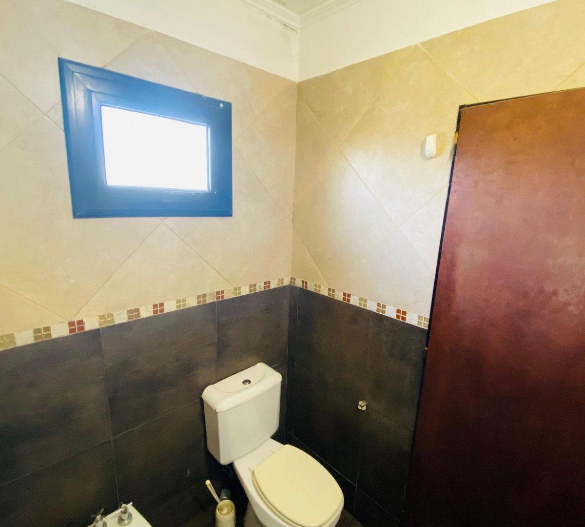 Foto de VENTA CASA EN 3 DORM C/PILETA - ZONA YUNGAS, imagen 4