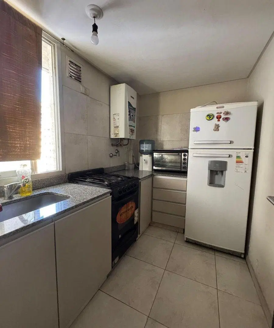 VENTA DEPTO 1 DORMITORIO C COCHERA BARRIO SUR 4