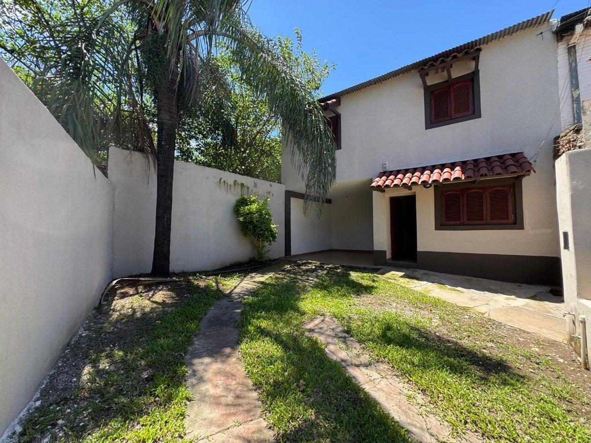 Foto de Casa tipo duplex en venta 4 dorm zona Av America, imagen 2