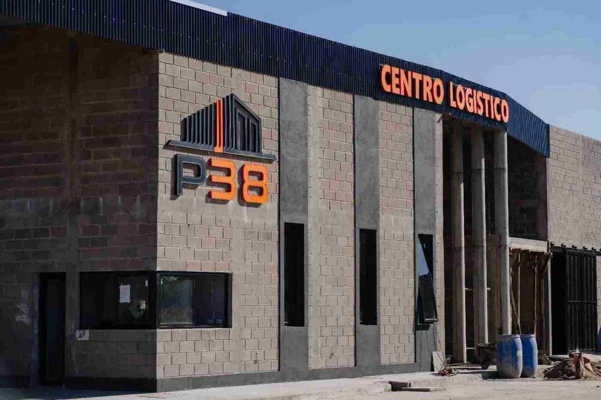 ALQUILER COMERCIAL GALPON 300 M2 SOBRE RUTA 38 2