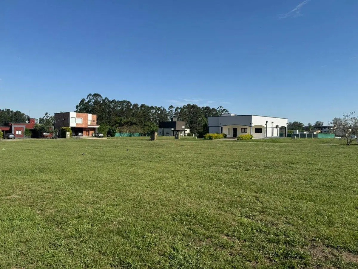 VENTA TERRENO CENTRAL COUNTRY PORTAL DEL SOL 2