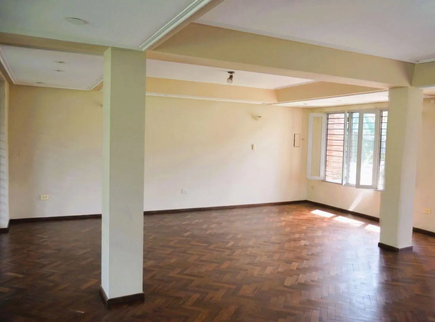 VENTA CASA 3 DORMITORIOS MAS PILETA YERBA BUENA 3
