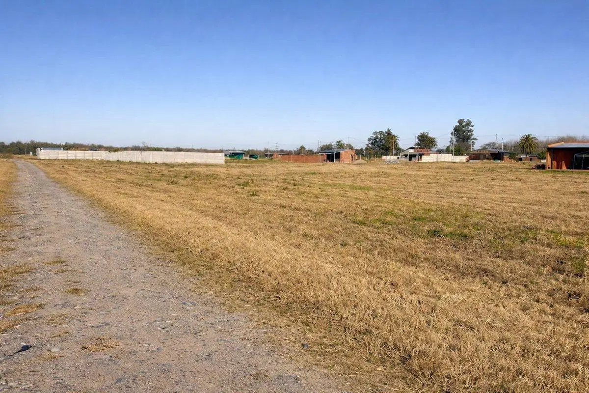 LOTE EN VENTA EN BARRIO CERRADO - NUEVO LULES 4