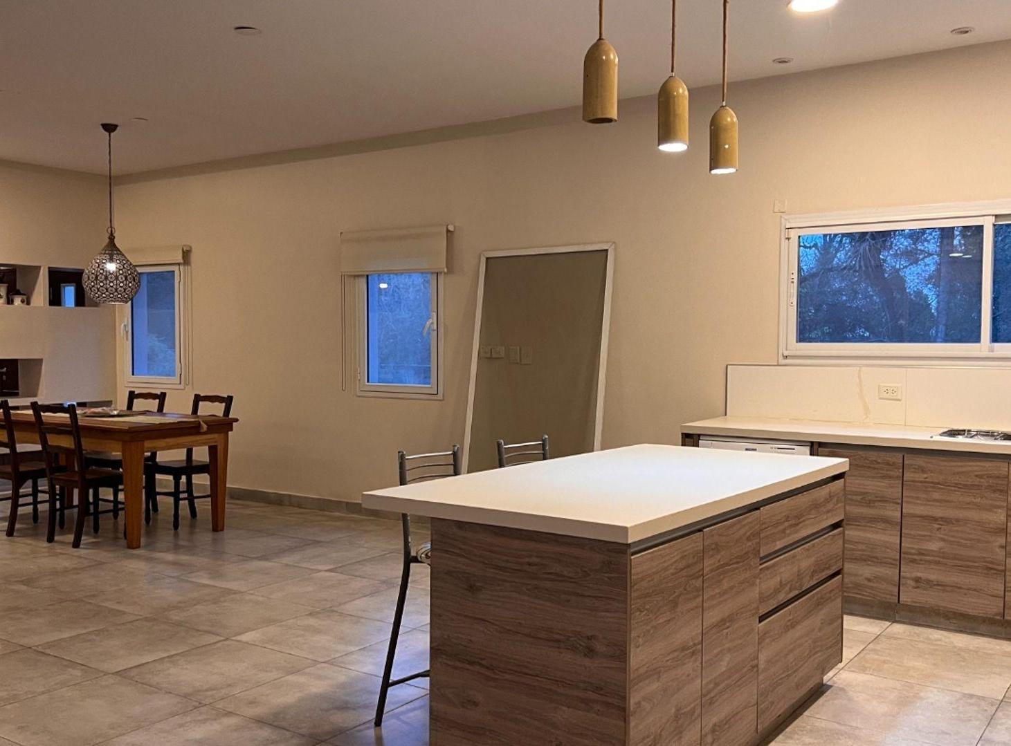 Foto de VENTA CASA 4 DORM B° EL TIPAL-EL CORTE, imagen 3