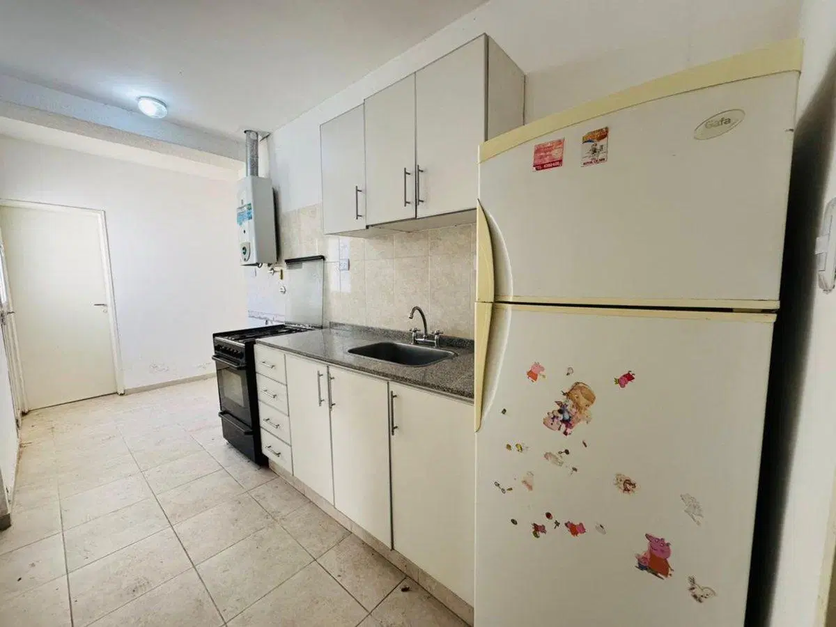 VENTA CASA YERBA BUENA 4 DORMITORIOS 5