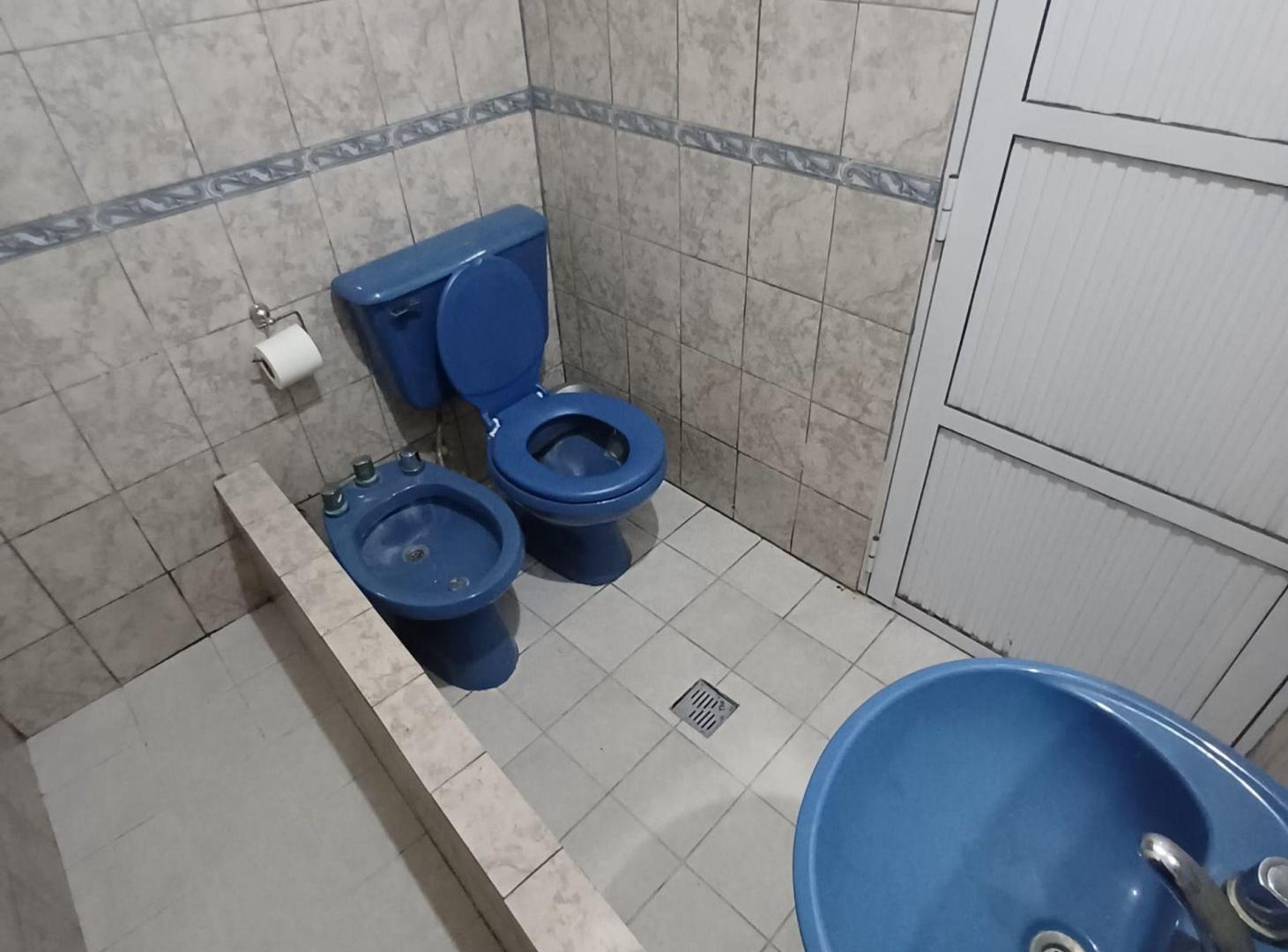 Foto de VENTA CASA 2 DORM. CON COCHERA - ZONA Pqe. 9 JULIO, imagen 3