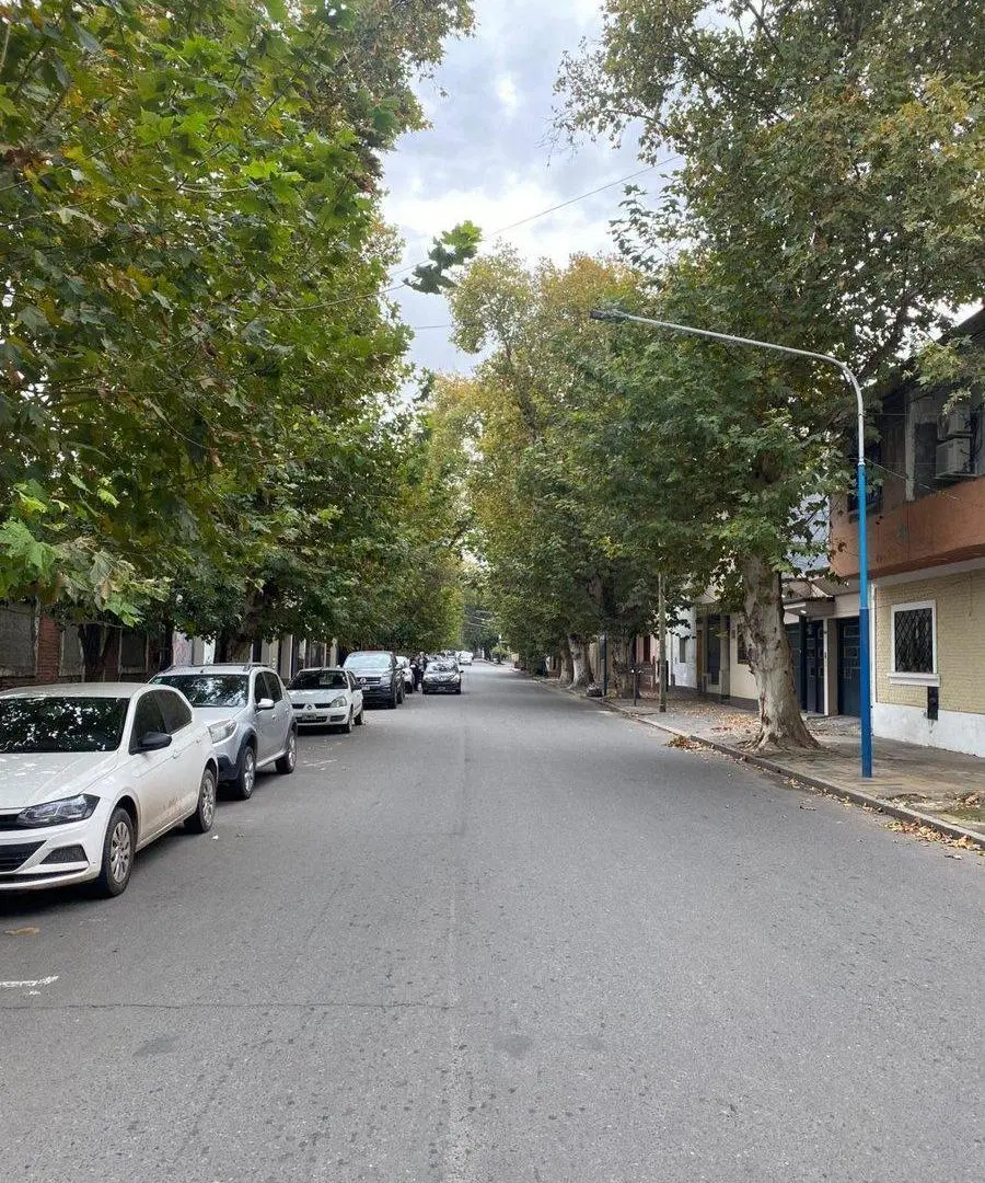 VENTA CASA 3 DORMITORIOS CON PILETA  BARRIO SUR 5