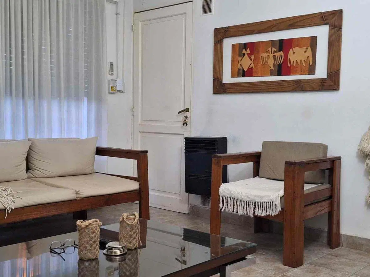VENTA CASA LOS CEIBOS 444 A 2 CUADRAS DE AV ACONQU 3