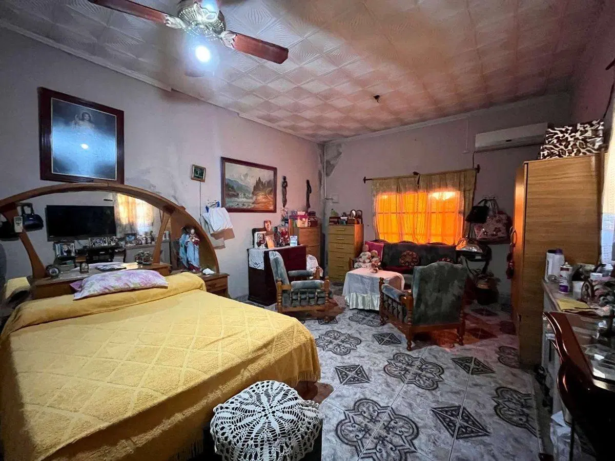 VENTA CASA CON LOCAL COMERCIAL 5