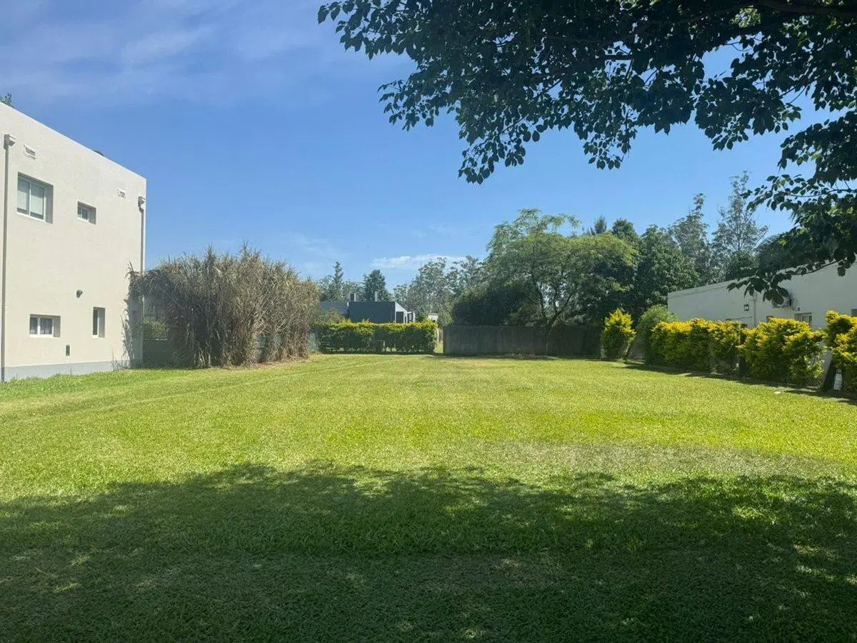 VENTA TERRENO CENTRAL COUNTRY VILAGO 2