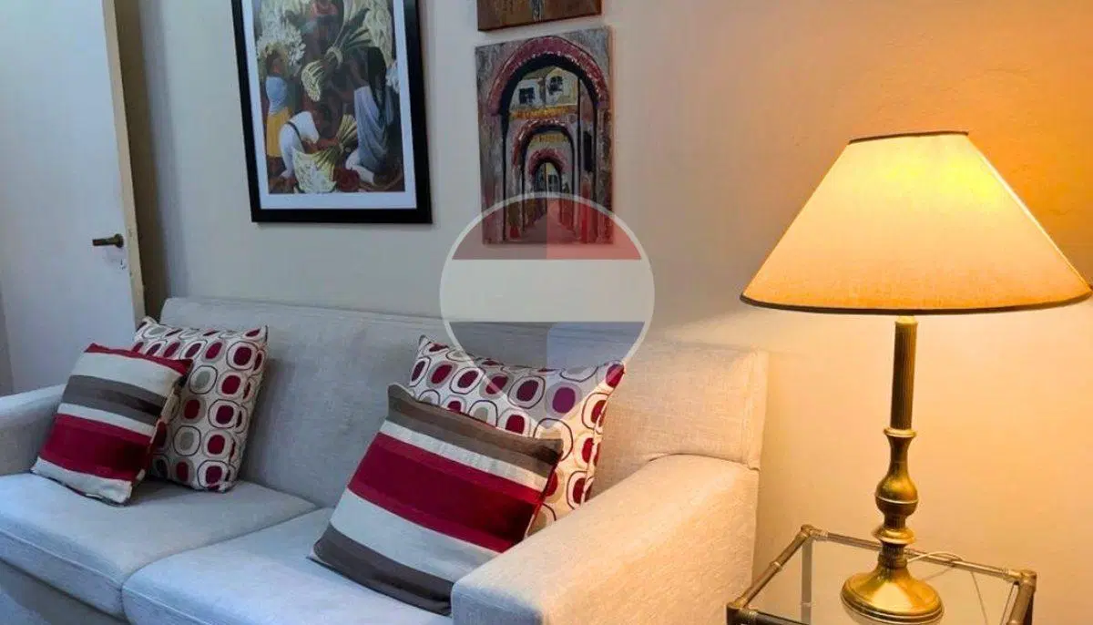 VENTA  CASA SOBRE AVENIDA MATE DE LUNA 3