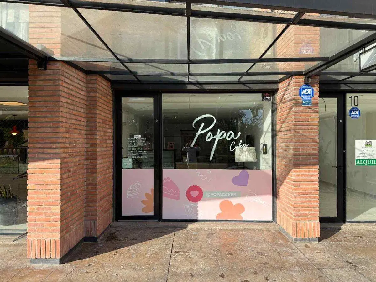 VENTA LOCAL COMERCIAL N°10 CON COCHERA YERBA BUENA 2