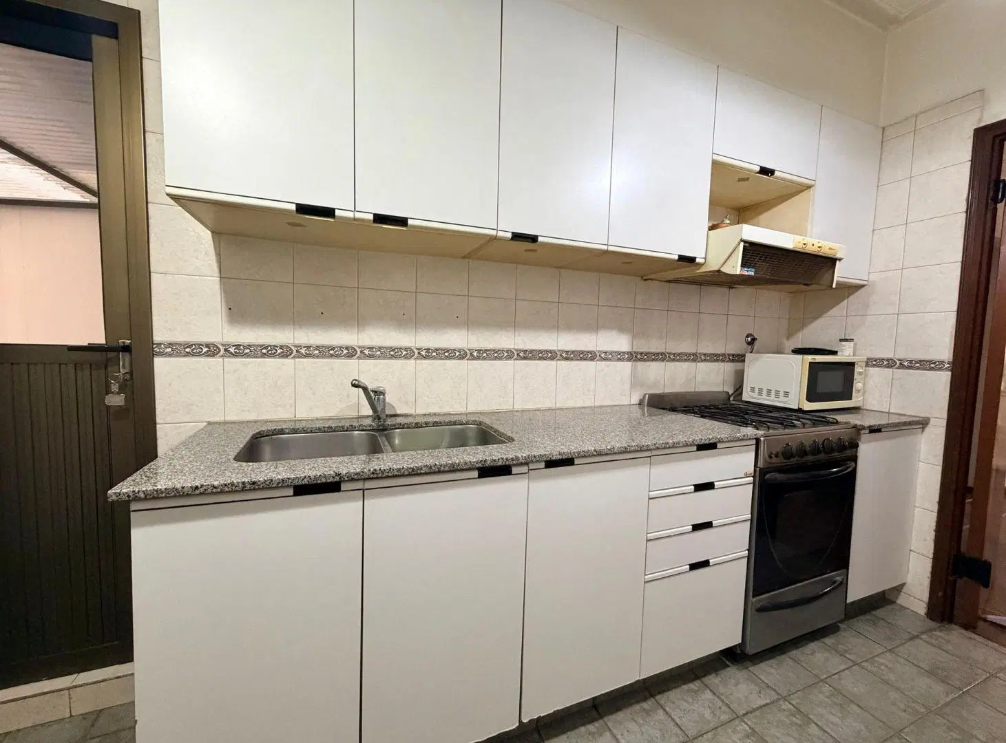 VENTA DEPARTAMENTO 2  DORMITORIOS BARRIO NORTE 4