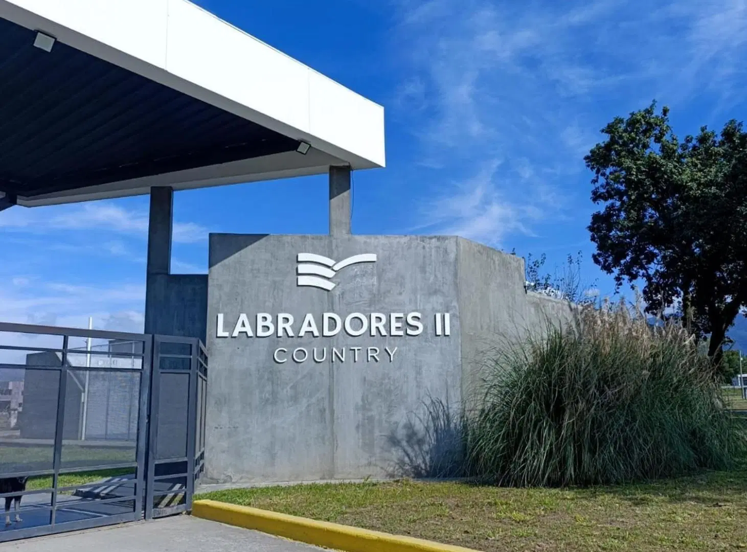 Terreno en venta country Labradores 2 3