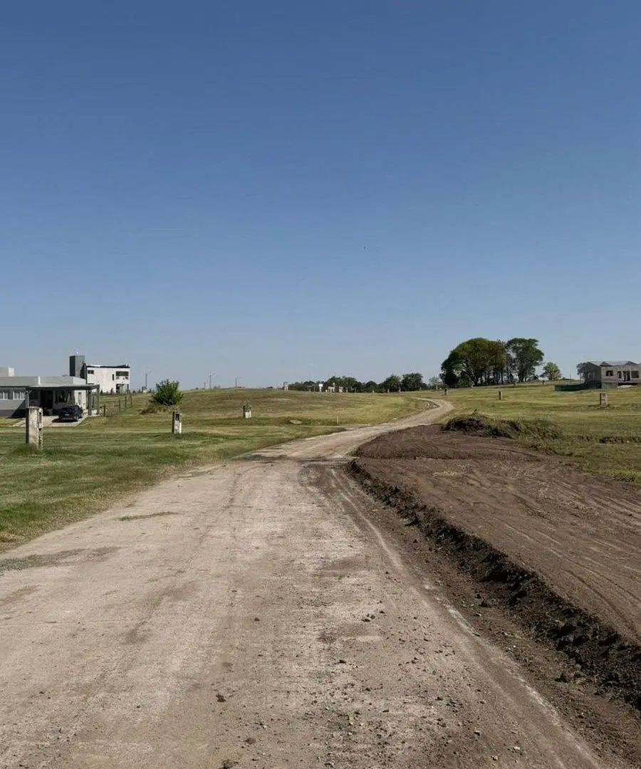 TERRENO ESQUINA EN VENTA LA RESERVA 2 5