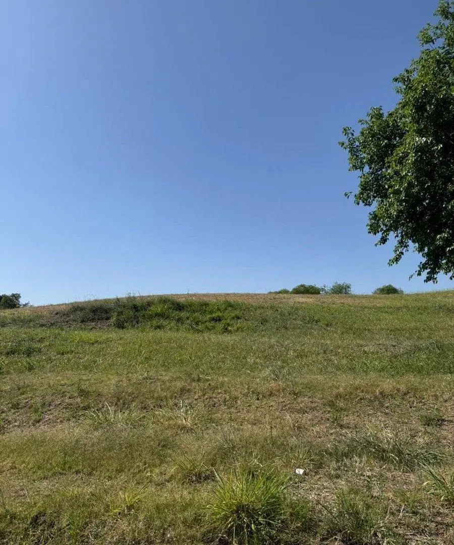 TERRENO ESQUINA EN VENTA LA RESERVA 2 4