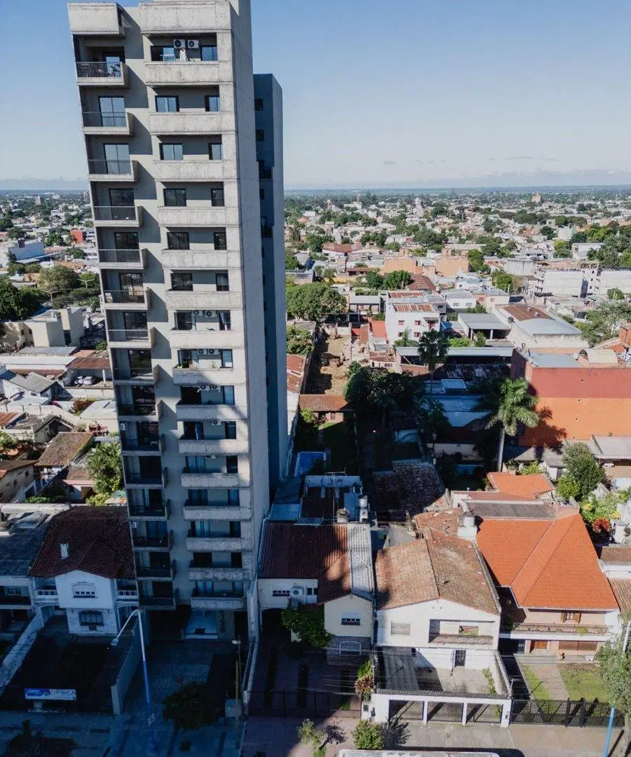 VENTA LOTE 650m2 FOT=8 AV MATE DE LUNA 2162 4