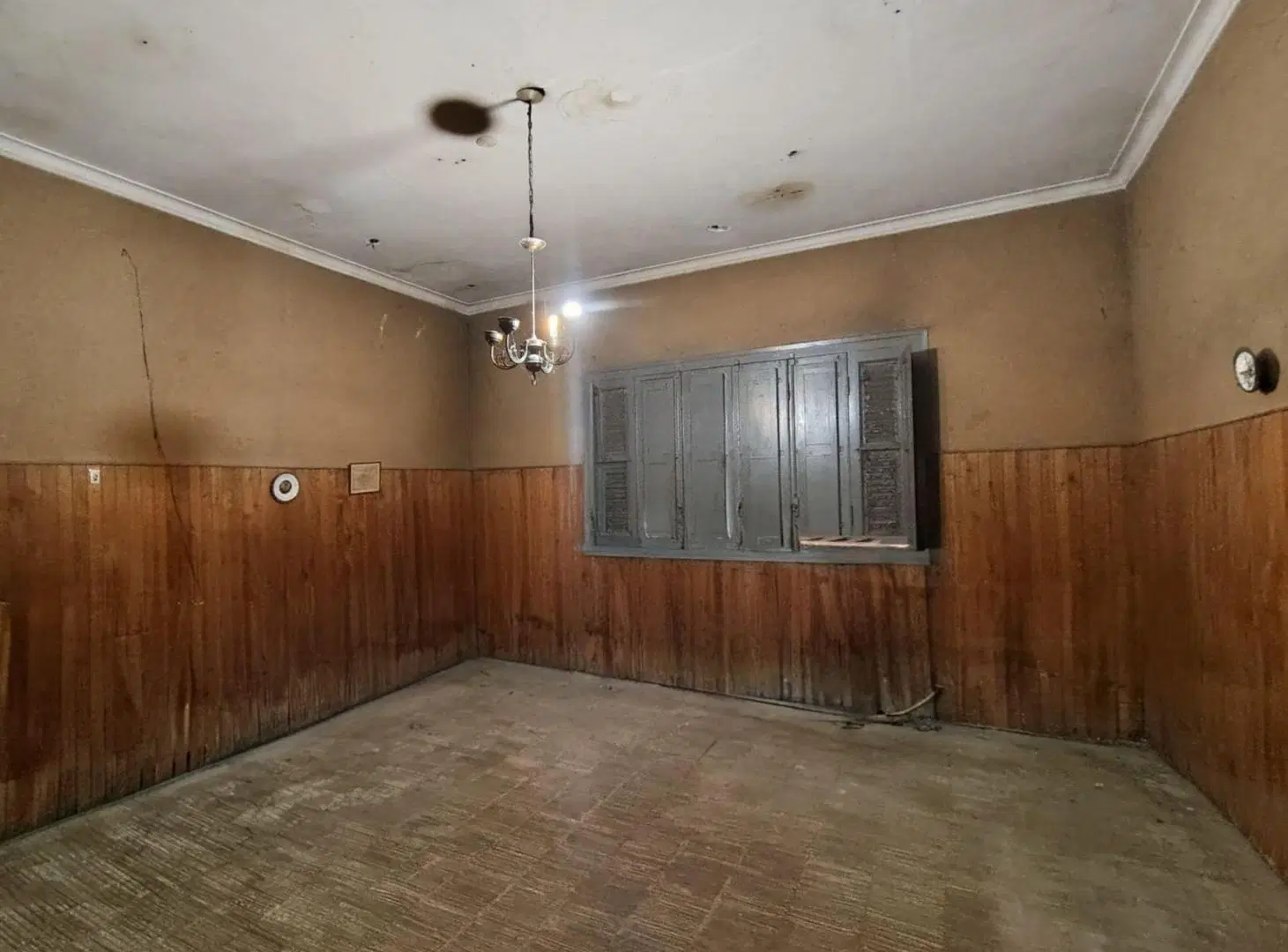 VENTA CASA 2D-ZONA PARQUE 9 DE JULIO-A REFACCIONAR 5