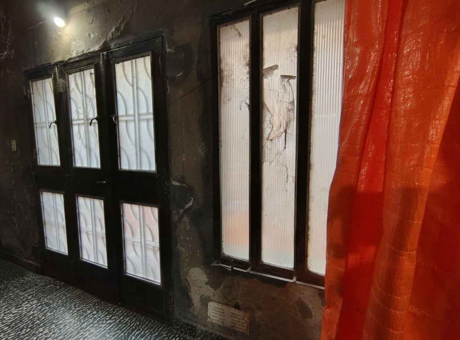 Foto de VENTA CASA 2D-ZONA PARQUE 9 DE JULIO-A REFACCIONAR, imagen 2